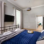 Old Town Luxury - Rynek Szewska Apartment Krakow